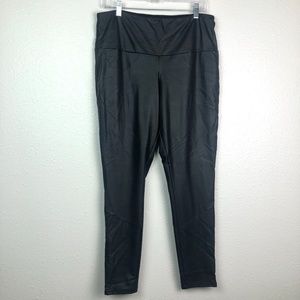 Simply Vera Wang black faux leather leggings, L